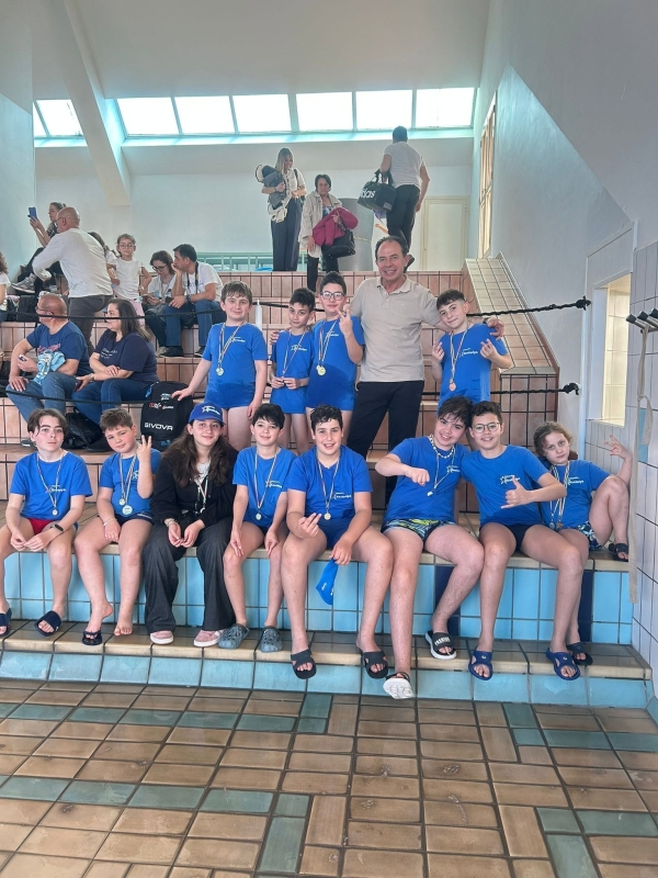 Centuripe - 15 anni di bracciate, di sogni e di comunit&agrave;. Auguri a Rosario e alla sua Piscina Comunale