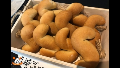 Un Sorso di Memoria: I Biscotti a 'S' e le Ciambelle all'Uovo, L'Anima Dolce di Regalbuto.