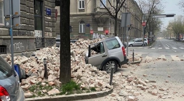 Ore 12,19. Violento sisma in Croazia .