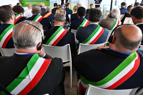 Comuni, pubblicato l'avviso per i contributi alle indennit&agrave; degli amministratori
