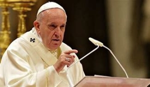 Papa Francesco ricoverato al Gemelli, sarà operato all&#039;addome